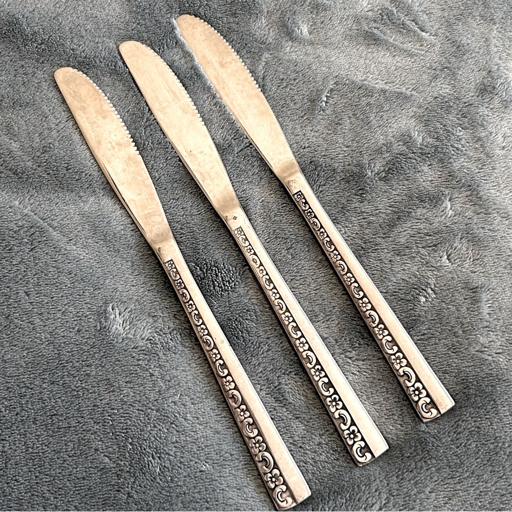 Rogers Loral Motif Danish Mode Knives